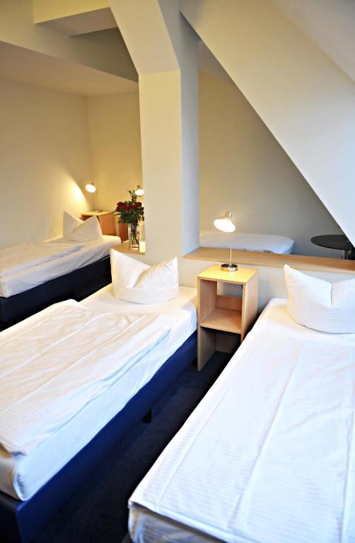 Hotel Transit Loft Berlin Oda fotoğraf